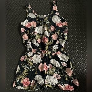 vero moda floral romper size xs